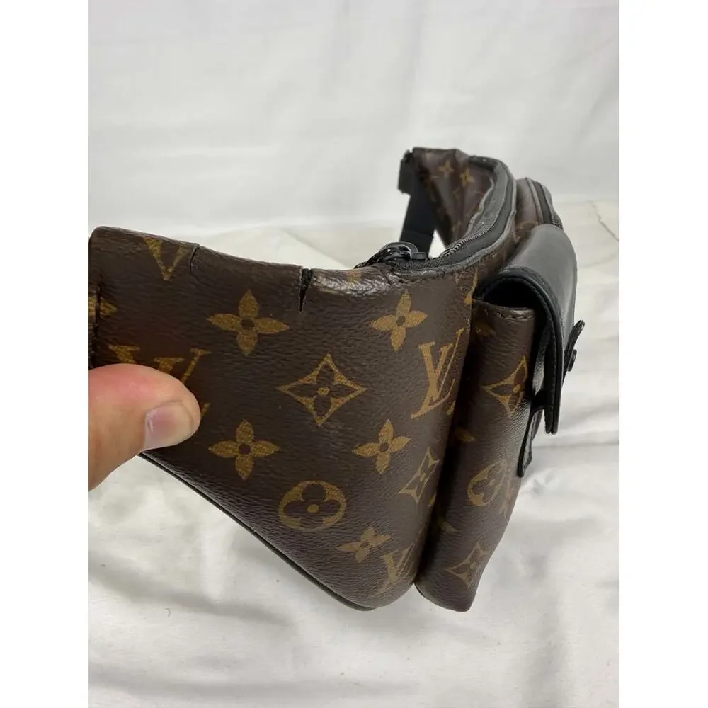 Louis Vuitton  good light